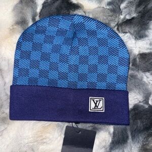 Stylish Blue Checkered Knit Hat